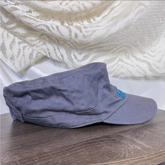 grey skelanimals hat - Picture 6 of 6